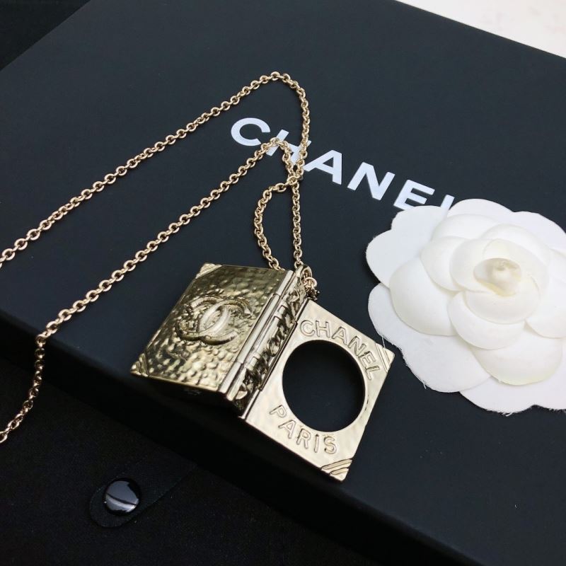 Chanel Necklaces